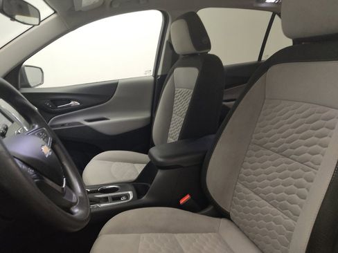 Used 2021 Chevrolet Equinox LT FWD image 17