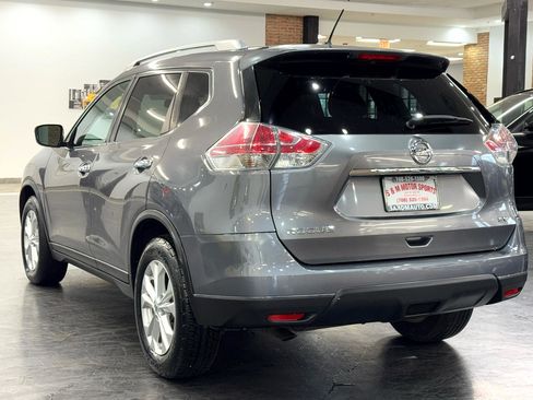 Used 2016 Nissan Rogue SV image 18