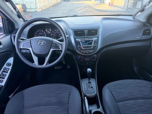 Used 2017 Hyundai Accent SE FWD image 7