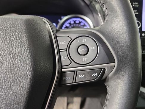 Used 2023 Toyota Camry XLE image 23