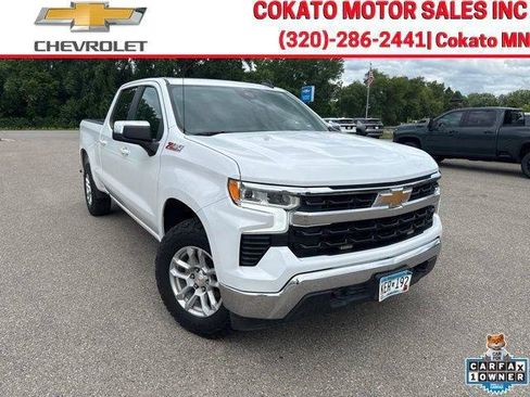 Used 2023 Chevrolet Silverado 1500 LT w/ Z71 Off-Road Package AWD/4WD image 1