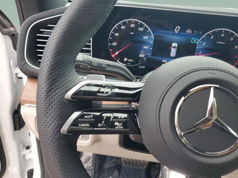 Certified 2026 Mercedes-Benz GLS 580 4MATIC image 38