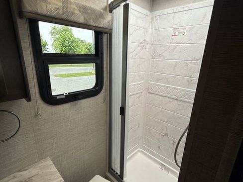 Used 2022 Mercedes-Benz Sprinter 3500 image 30