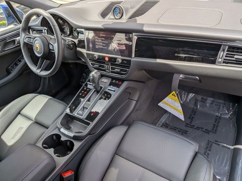 New 2026 Porsche Macan AWD/4WD image 27