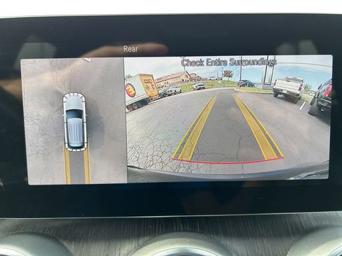 Used 2022 Mercedes-Benz GLC 300 4MATIC image 27