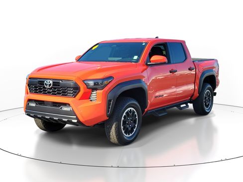 Used 2024 Toyota Tacoma TRD Off-Road AWD/4WD image 3
