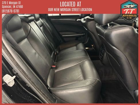 Used 2018 Chrysler 300 S w/ 300S Premium Group 2 AWD/4WD image 33