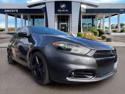 Used 2015 Dodge Dart SXT w/ Rallye Appearance Group FWD image 2