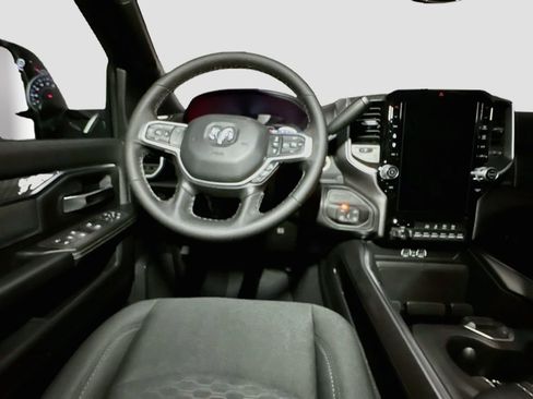 New 2026 RAM 2500 Big Horn AWD/4WD image 27