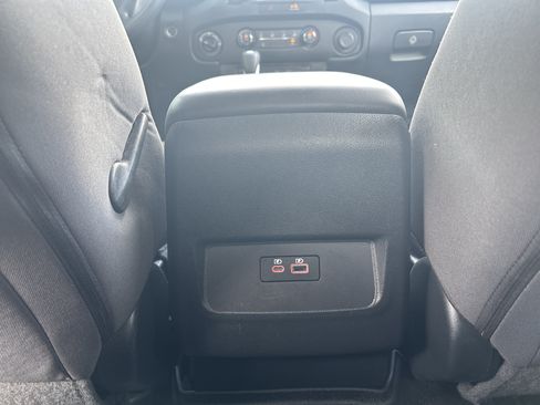 Used 2022 Nissan Frontier SV AWD/4WD image 31