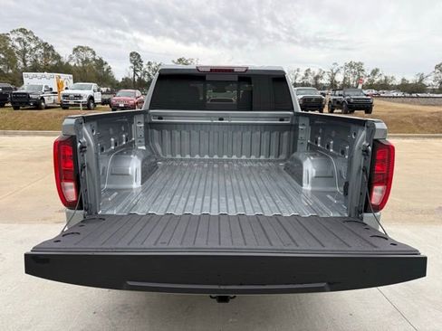New 2026 GMC Sierra 1500 SLE w/ Preferred Package image 8