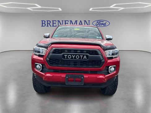 Used 2016 Toyota Tacoma Limited w/ Towing Package AWD/4WD image 2