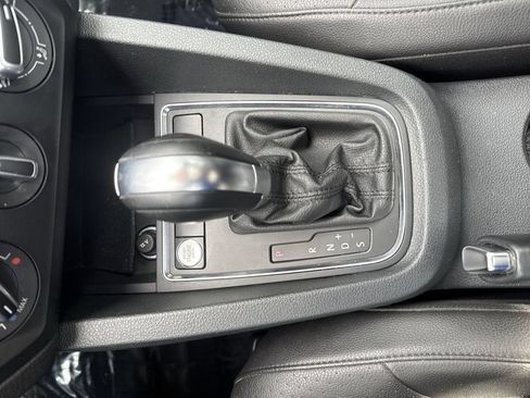 Used 2018 Volkswagen Jetta SE FWD image 22