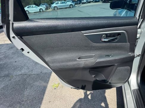 Used 2014 Nissan Altima 2.5 S w/ Display Audio Package FWD image 23
