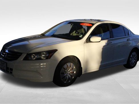 Used 2012 Honda Accord LX image 9