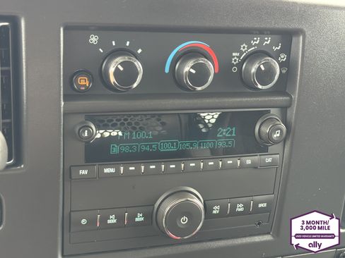 Used 2025 Chevrolet Express 2500 w/ Driver Convenience Package RWD image 19