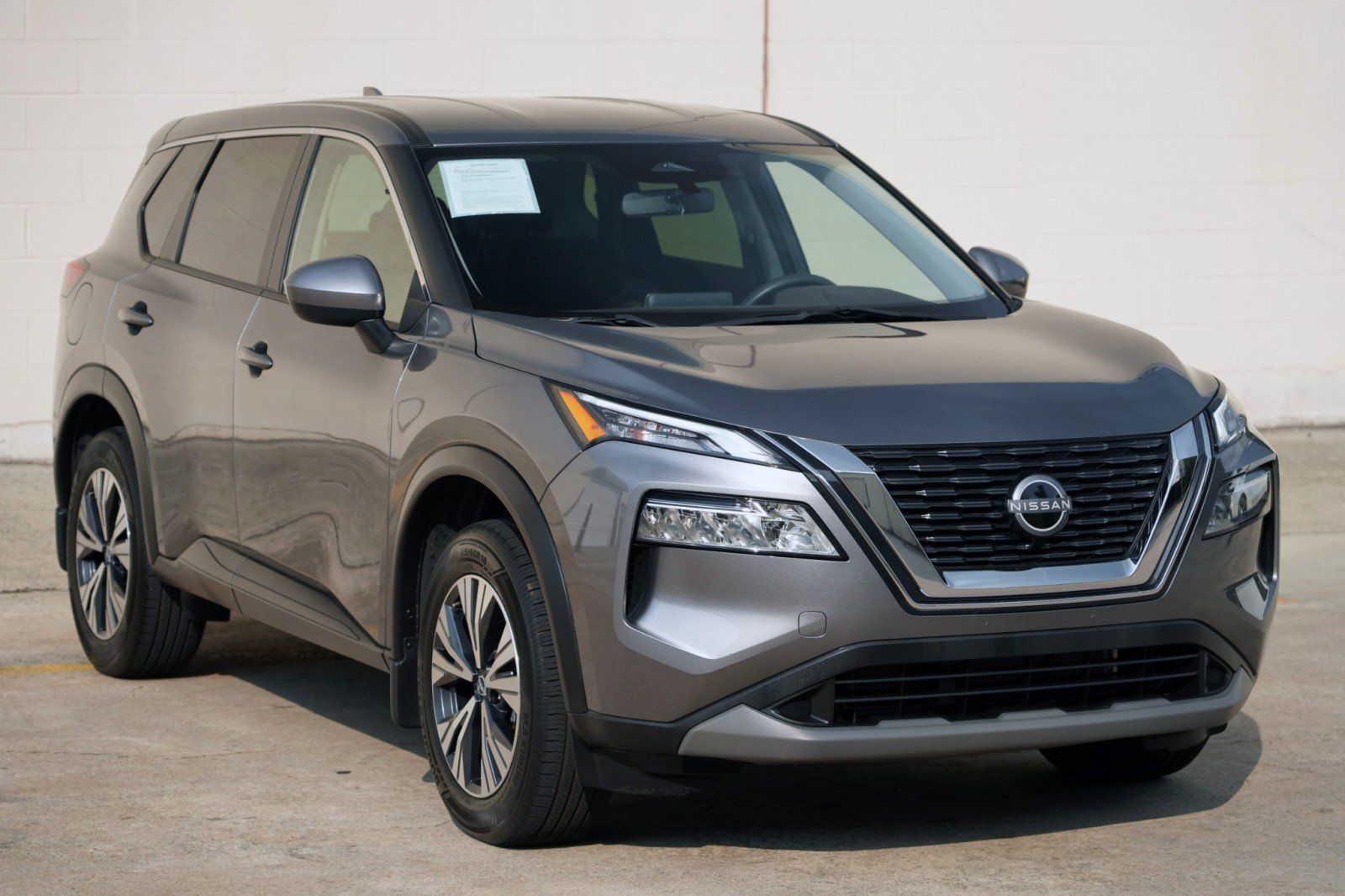 Used 2023 Nissan Rogue SV FWD image 44