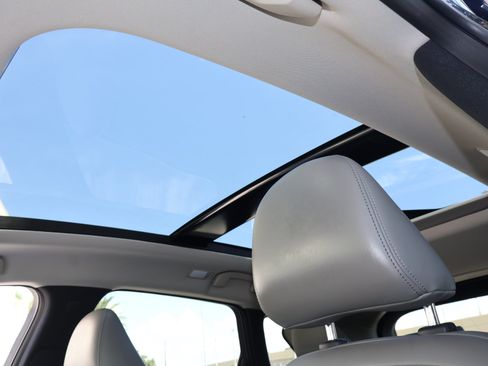 Certified 2023 INFINITI QX50 Luxe FWD image 5
