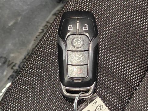 Used 2017 Ford Mustang Coupe w/ Equipment Group 051A RWD image 18