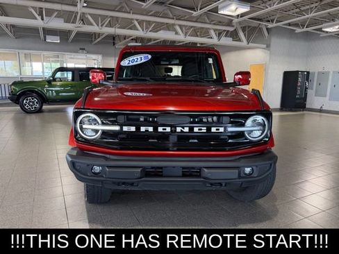 Used 2023 Ford Bronco Outer Banks AWD/4WD image 3