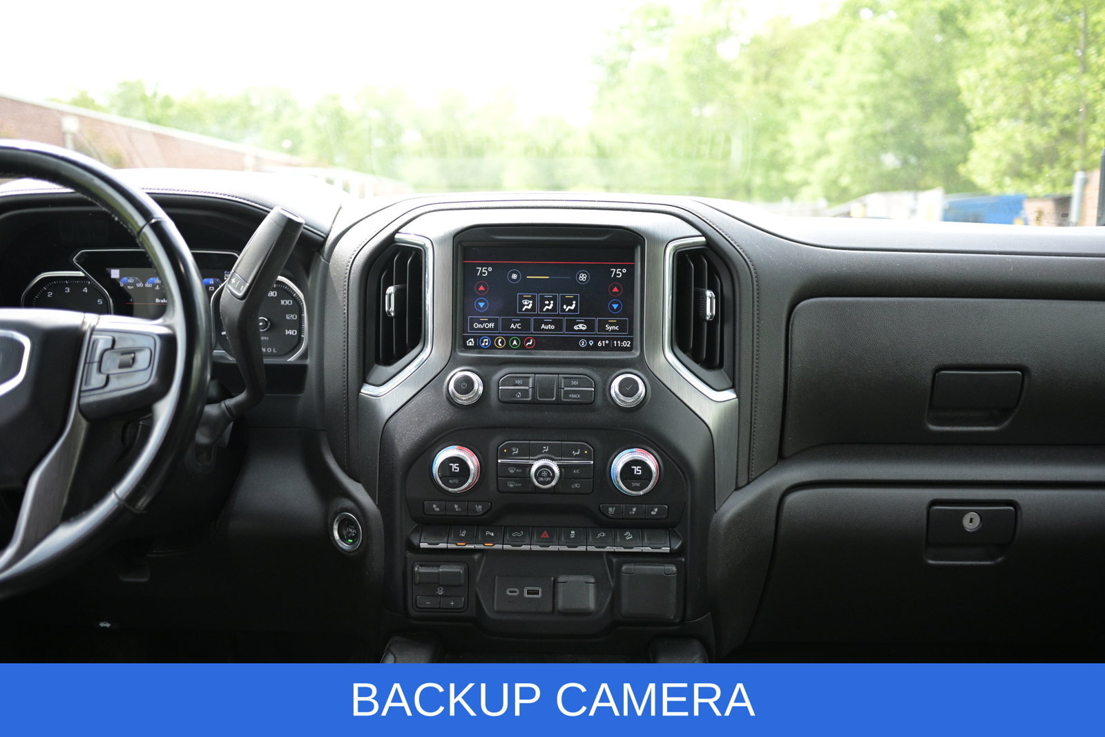 Used 2023 GMC Sierra 2500 Denali w/ Denali Ultimate Package AWD/4WD image 21