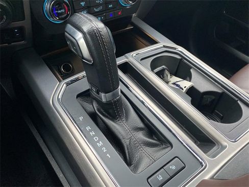 Used 2016 Ford F150 Platinum w/ Equipment Group 701A Luxury image 29