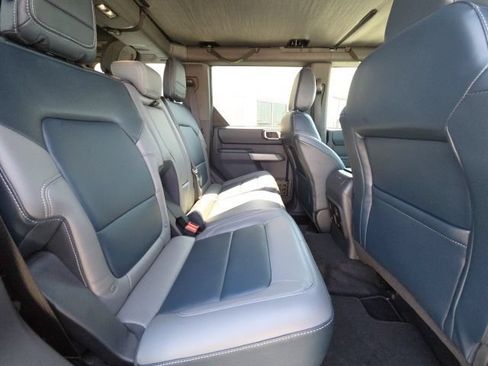 Used 2023 Ford Bronco Outer Banks AWD/4WD image 7