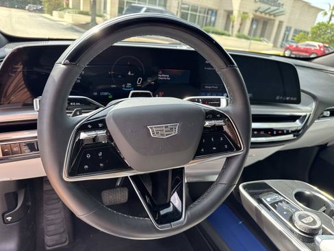 Certified 2024 Cadillac Lyriq Luxury RWD image 16