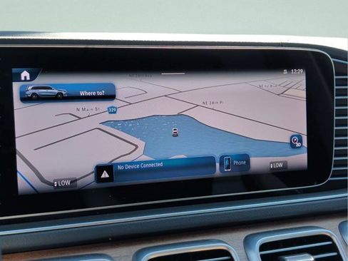 Used 2025 Mercedes-Benz GLS 450 4MATIC image 27