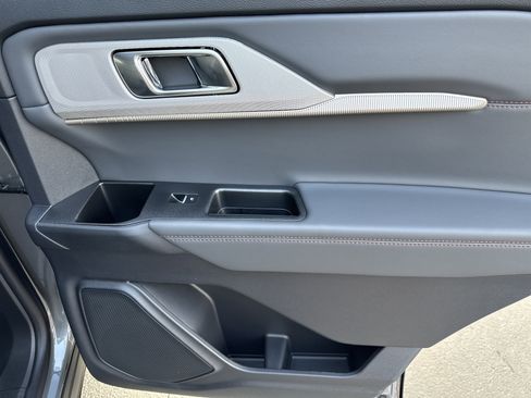 New 2026 Ford Explorer Active w/ Active Comfort Package image 16