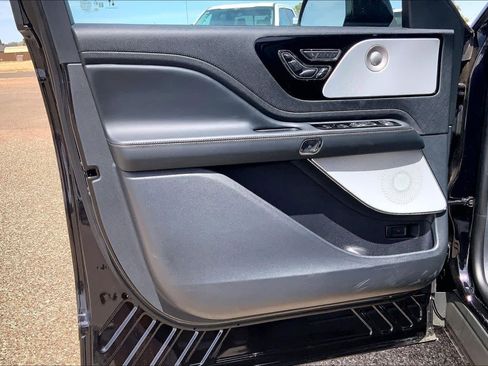 New 2026 Lincoln Aviator Reserve AWD/4WD image 10