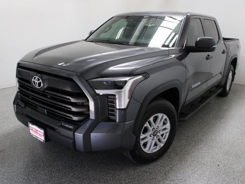 Used 2026 Toyota Tundra SR5 w/ SR5 Convenience Package RWD image 2