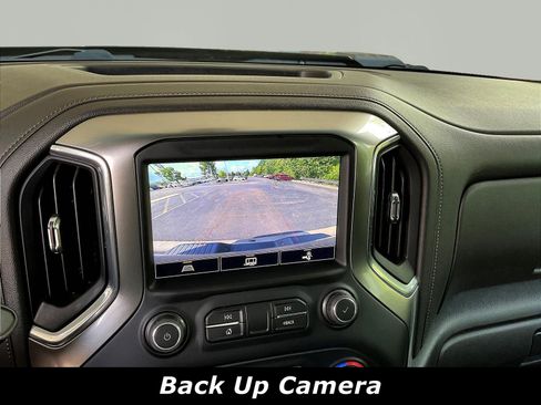 Used 2021 Chevrolet Silverado 2500 LTZ AWD/4WD image 15