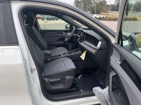 New 2026 Volkswagen Tiguan SE R-Line image 27