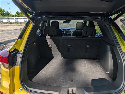 Used 2023 Chevrolet TrailBlazer RS w/ Sun and Liftgate Package FWD image 20