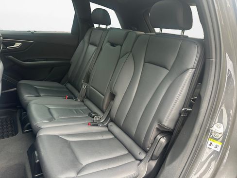 Used 2022 Audi Q7 3.0T Premium Plus AWD/4WD image 12