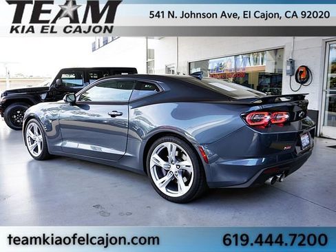 Used 2020 Chevrolet Camaro SS RWD image 8