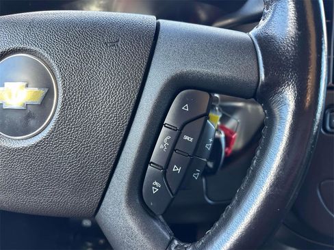 Used 2023 Chevrolet Express 4500 Extended w/ Power Convenience Package image 21