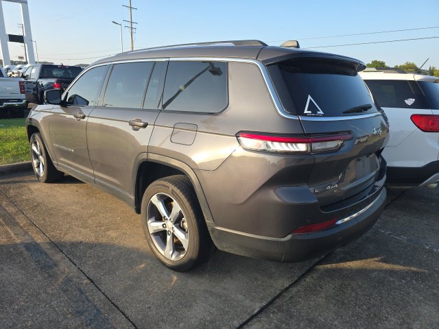 Used 2022 Jeep Grand Cherokee L Limited AWD/4WD image 2