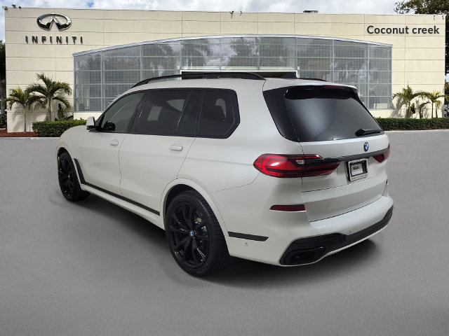 Used 2021 BMW X7 M50i w/ Executive Package AWD/4WD image 3