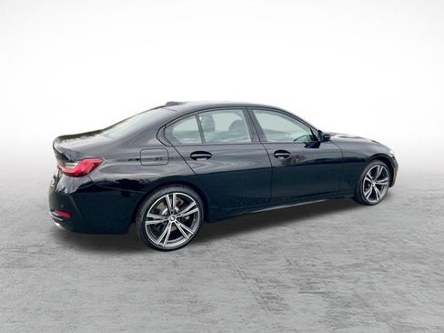 Used 2023 BMW 330i xDrive 330i xDrive w/ Driving Assistance Package image 7