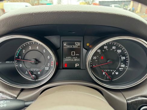 Used 2012 Jeep Grand Cherokee Laredo w/ Laredo E Group image 17