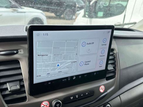 Used 2022 Ford Transit 350 XLT image 26