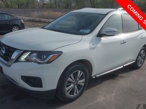 Used 2020 Nissan Pathfinder S AWD/4WD image 2