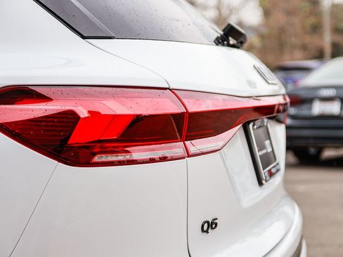 Certified 2025 Audi Q6 e-tron Premium Plus w/ Premium Plus image 9