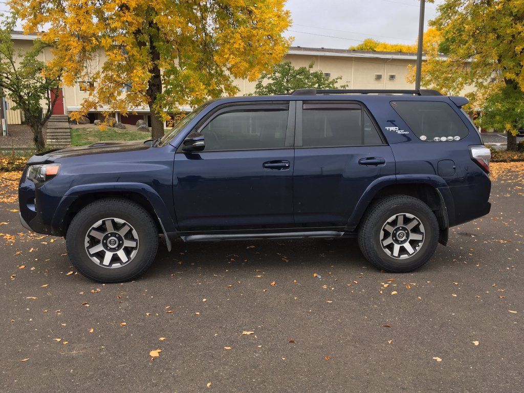 Used 2019 Toyota 4Runner TRD Off-Road Premium AWD/4WD image 3