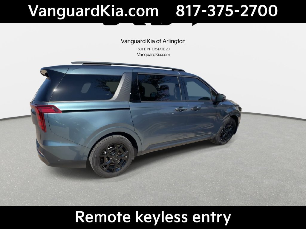 Used 2026 Kia Carnival SX w/ SX Dark Edition Package FWD image 10
