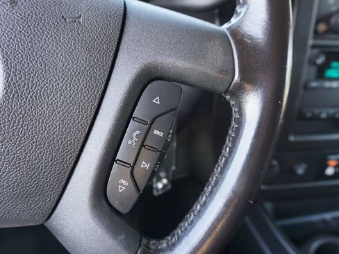 Used 2022 Chevrolet Express 2500 w/ Driver Convenience Package image 7