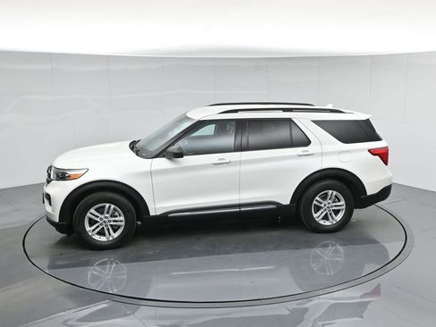 Certified 2023 Ford Explorer XLT image 47