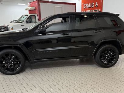 Used 2018 Jeep Grand Cherokee Altitude